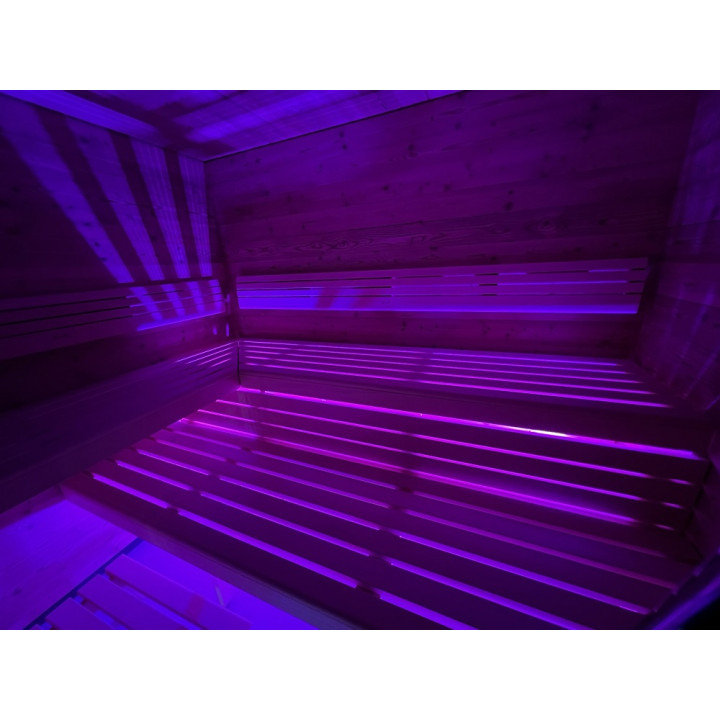 SAUFLEX RGB LED REFEROM, S KRMILNO ENOTO