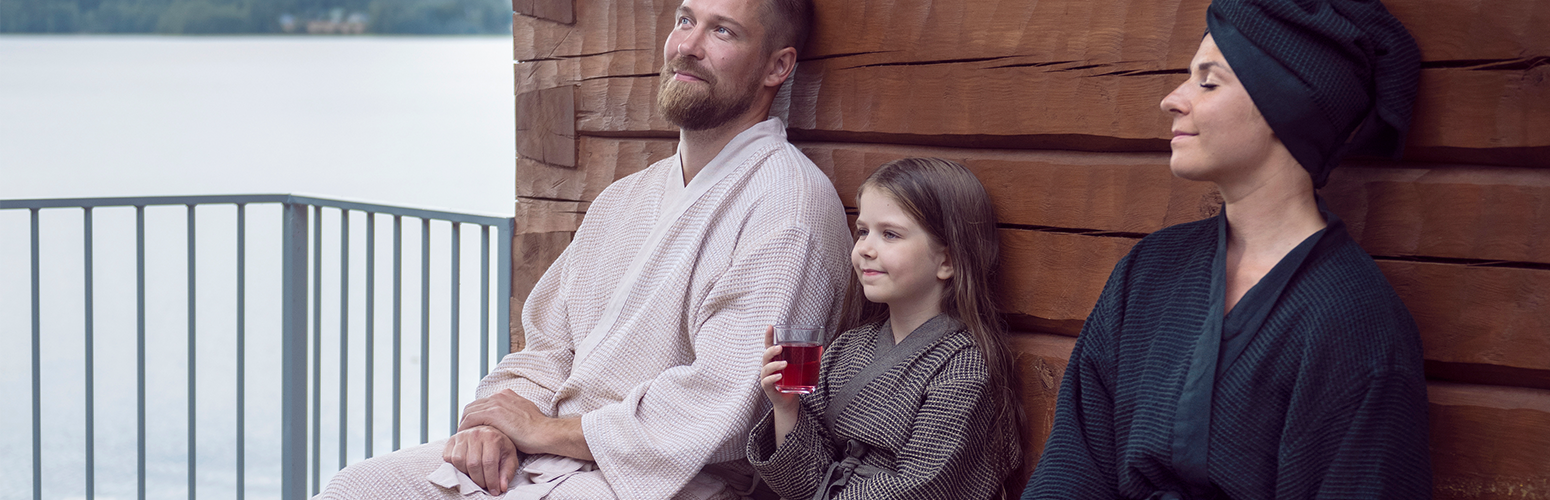 Oblačila za savno: Sintetične tkanine ne sodijo sem