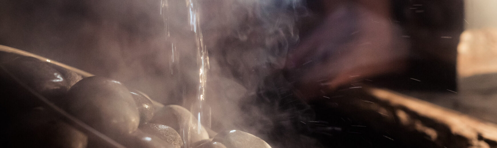 Ali lahko na električno savno nalijete vodo? Pravilna uporaba in pogoste napake