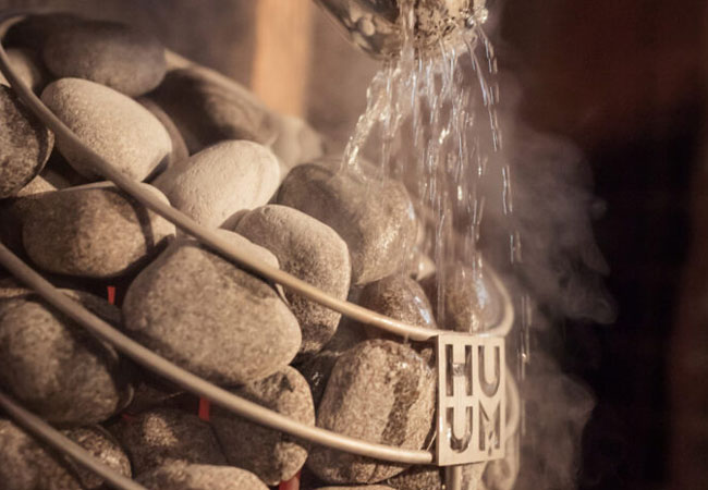 Ali lahko na električno savno nalijete vodo? Pravilna uporaba in pogoste napake